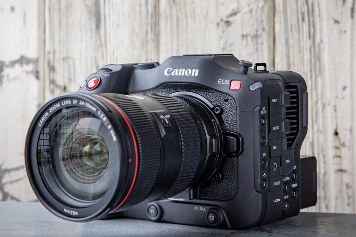 دوربین Canon EOS C70