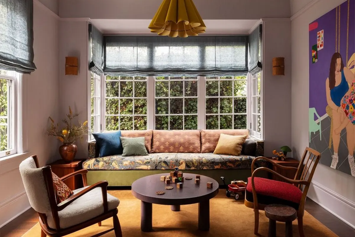 استفاده از الگوهای هنری و تزیینات خاص برای تغییر ظاهر مبلمان کهنه